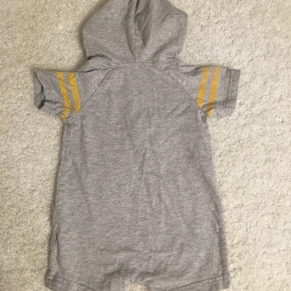 Romper - Picture 2 of 2